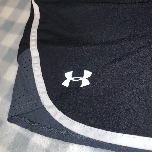 Under Armor Athletic Shorts - Picture 2 of 3